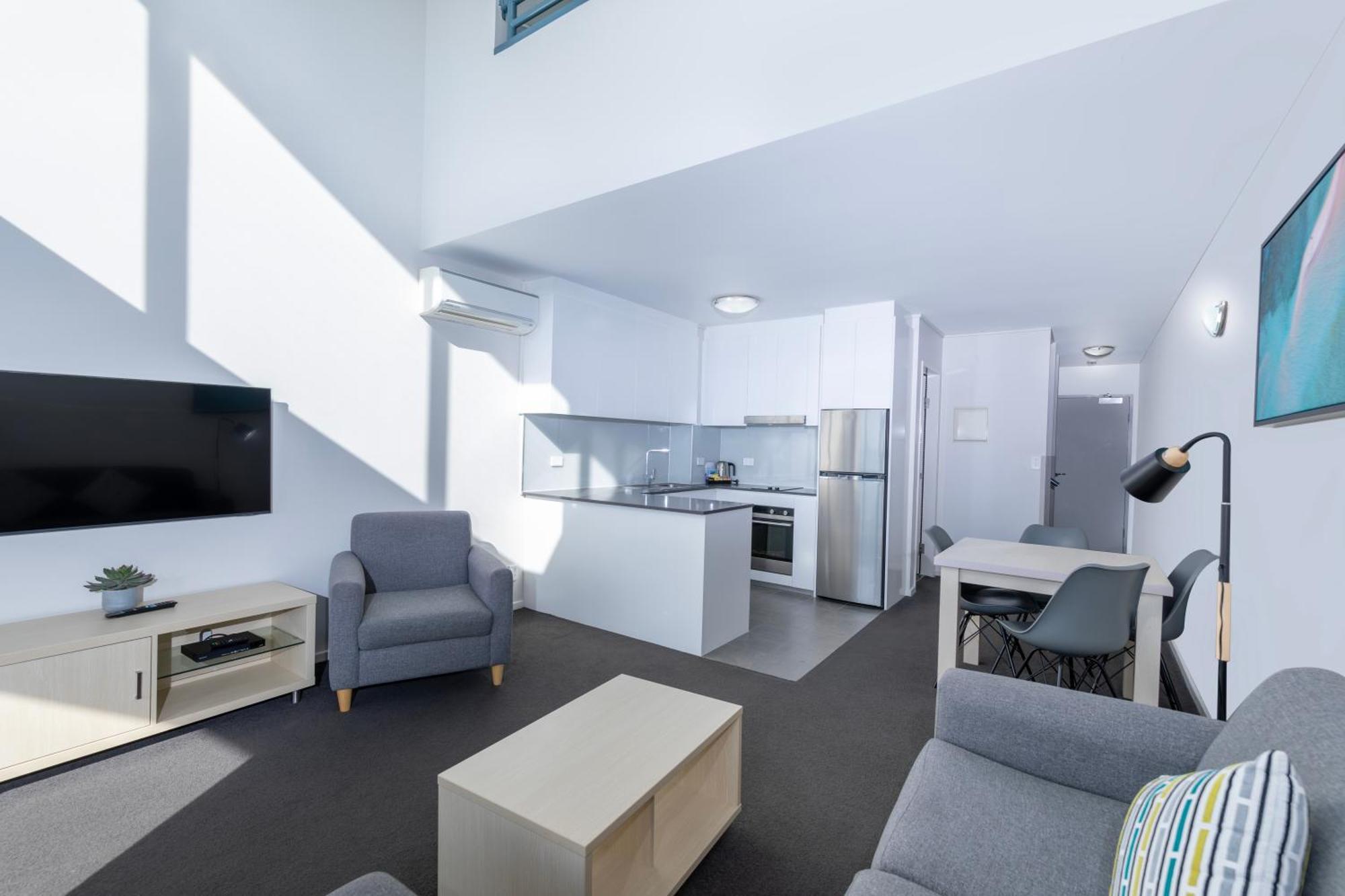 Penthouse Apartment,1605386967:JPEG