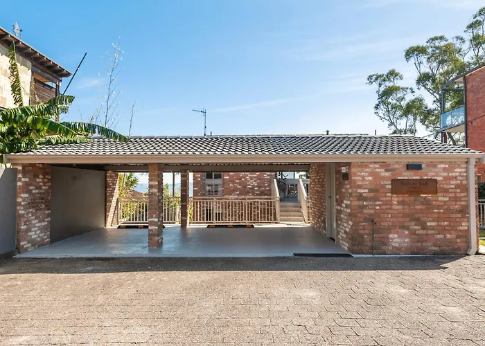 Dutchies & Dutchmans Beach Apartments